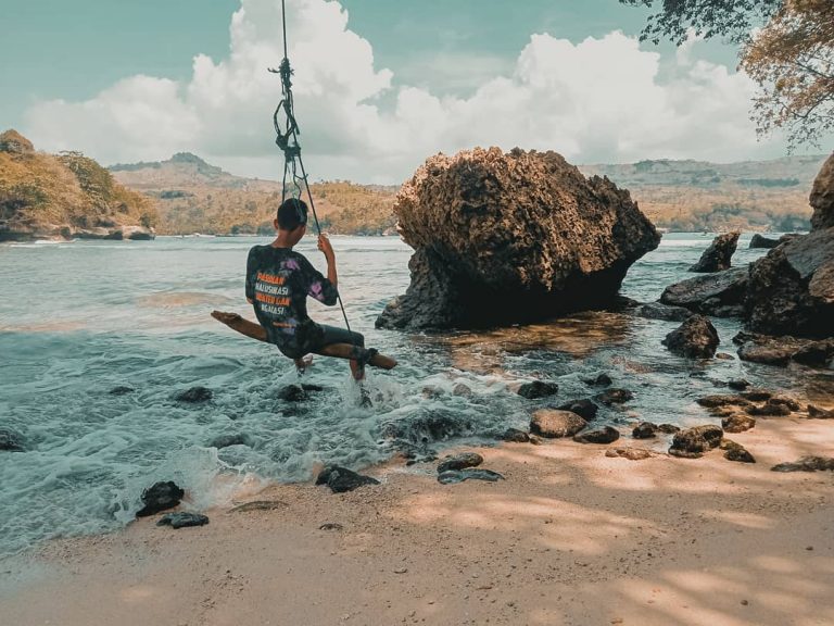 Foto Pantai Sawahan